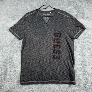 Guess T-Shirt Mens XL Gray Graphic Tee V-Neck Pullover‎ Stretch Casual Outdoors